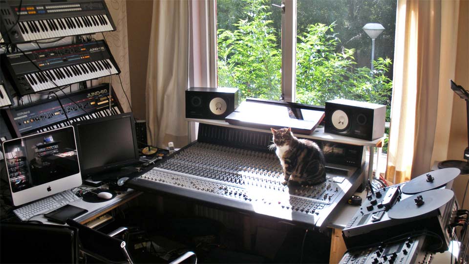 poeske_tascam.jpg